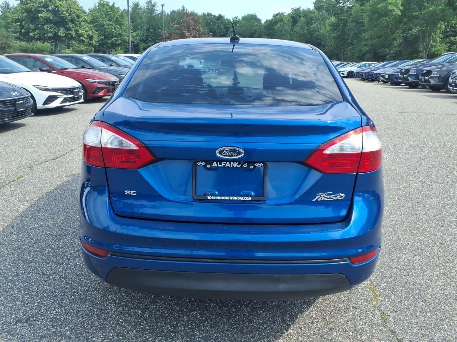 Used 2019 Lightning Blue Ford SE image 6