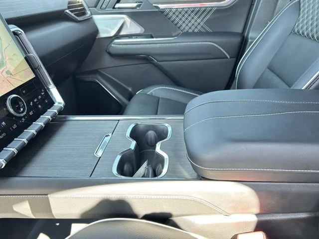 Used 2024 White GMC Denali image 40