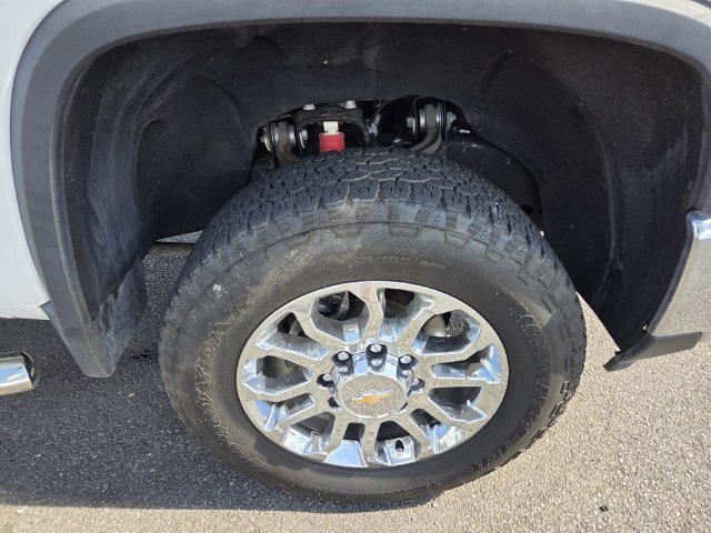 Used 2024 Summit White Chevrolet LTZ image 8