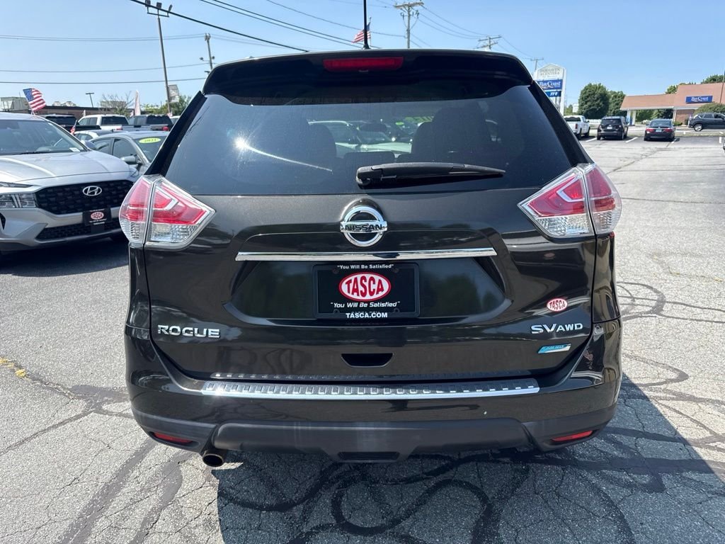 Used 2014 Black Nissan SV image 6