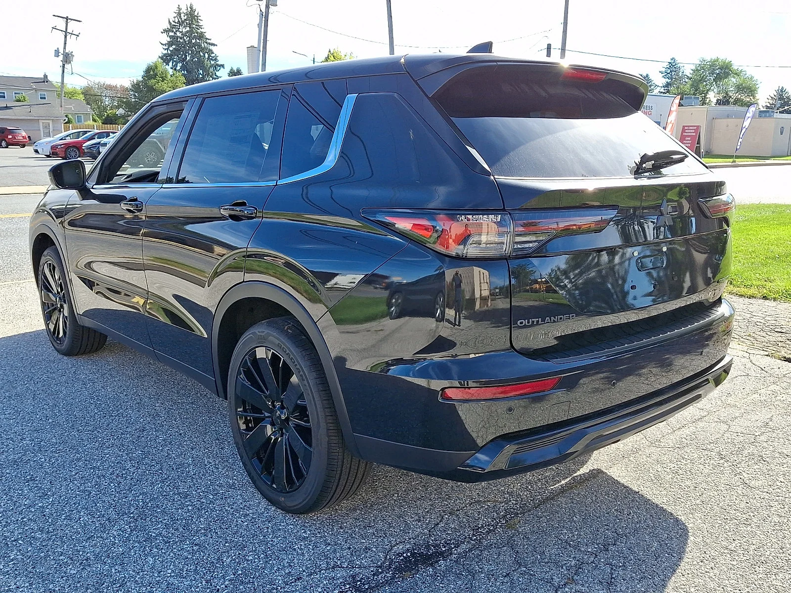 New 2026 Black Mitsubishi LE image 5