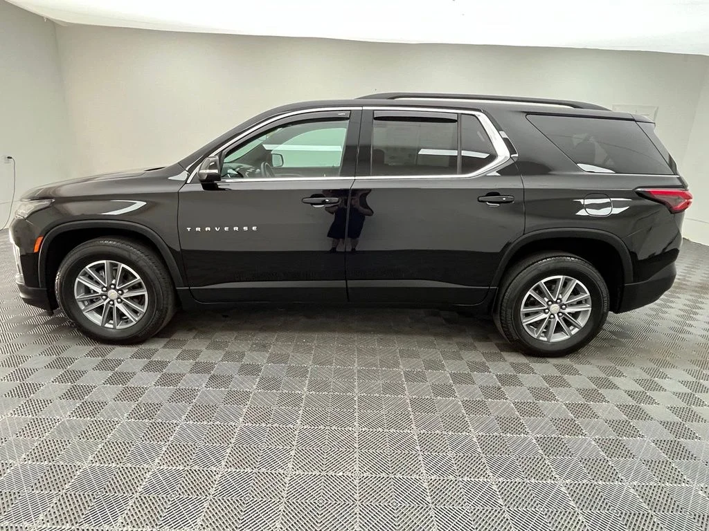 Used 2023 Black Chevrolet LT Leather image 13