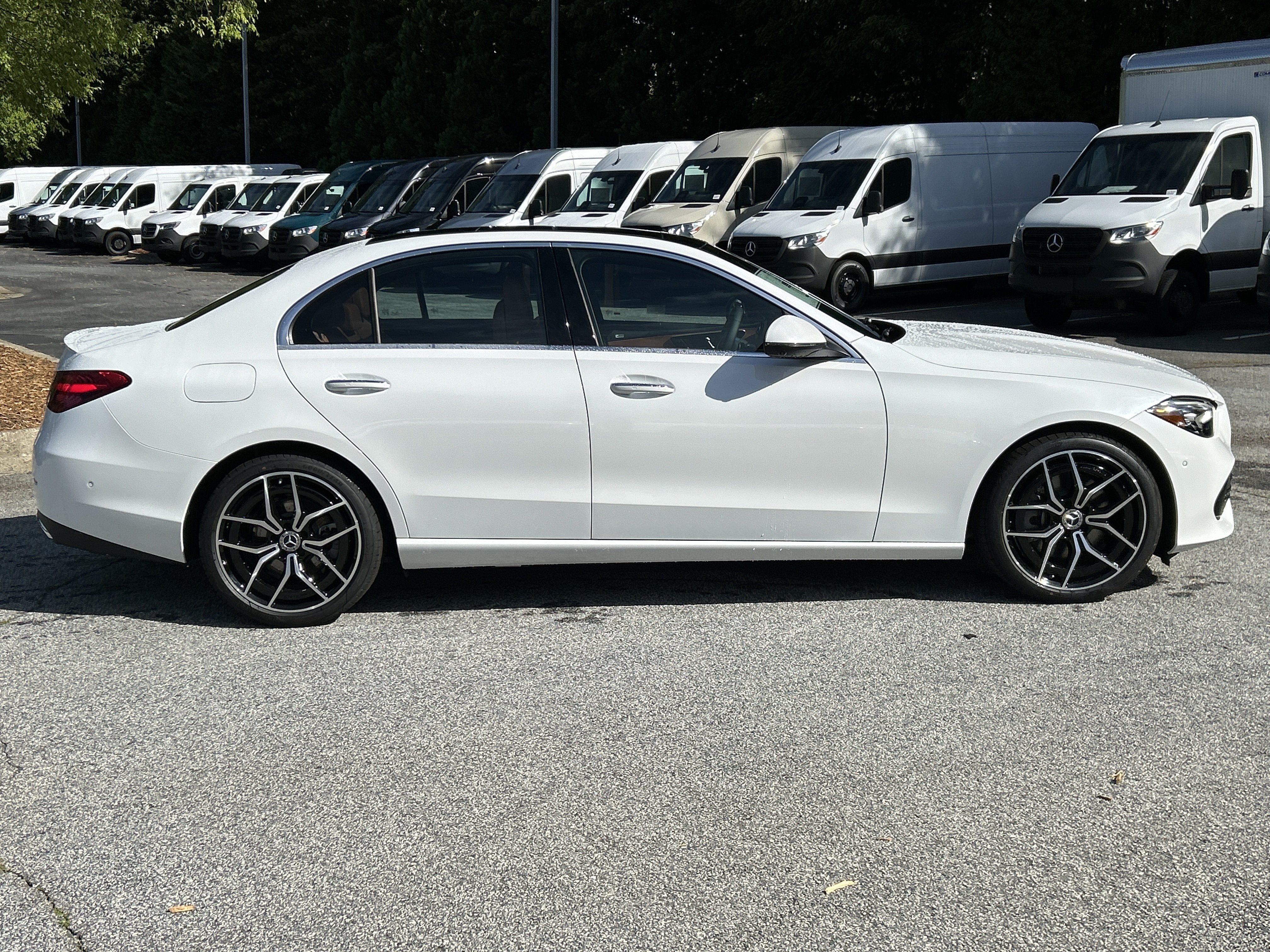 New 2026 MANUFAKTUR Moonlight White Metallic Mercedes-Benz C 300 Sedan image 5