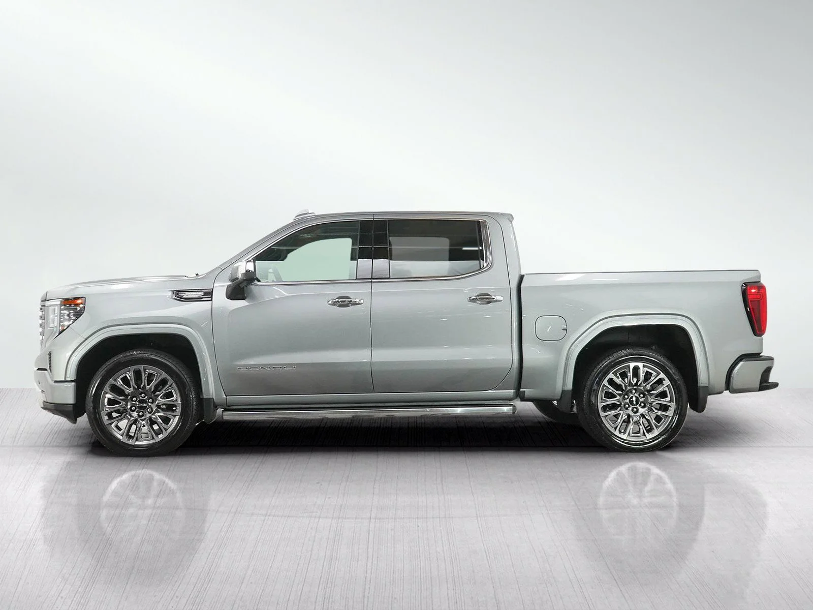 Used 2025 Sterling Metallic GMC Denali Ultimate image 2