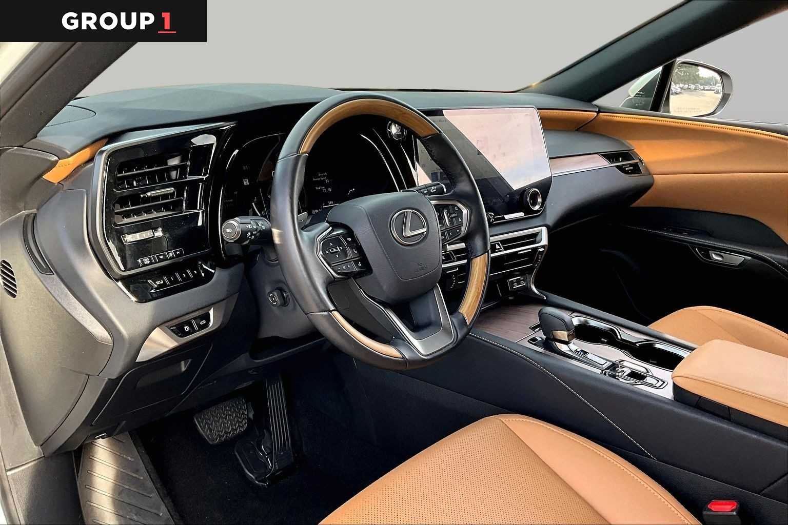 Used 2026 Eminent White Pearl Lexus Premium image 15