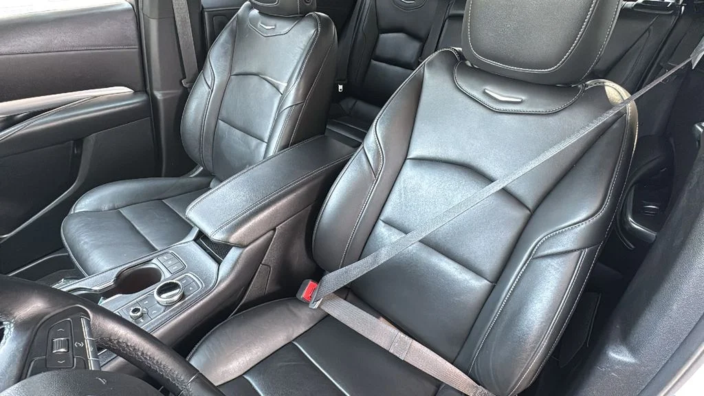Used 2022 White Cadillac Premium Luxury image 22