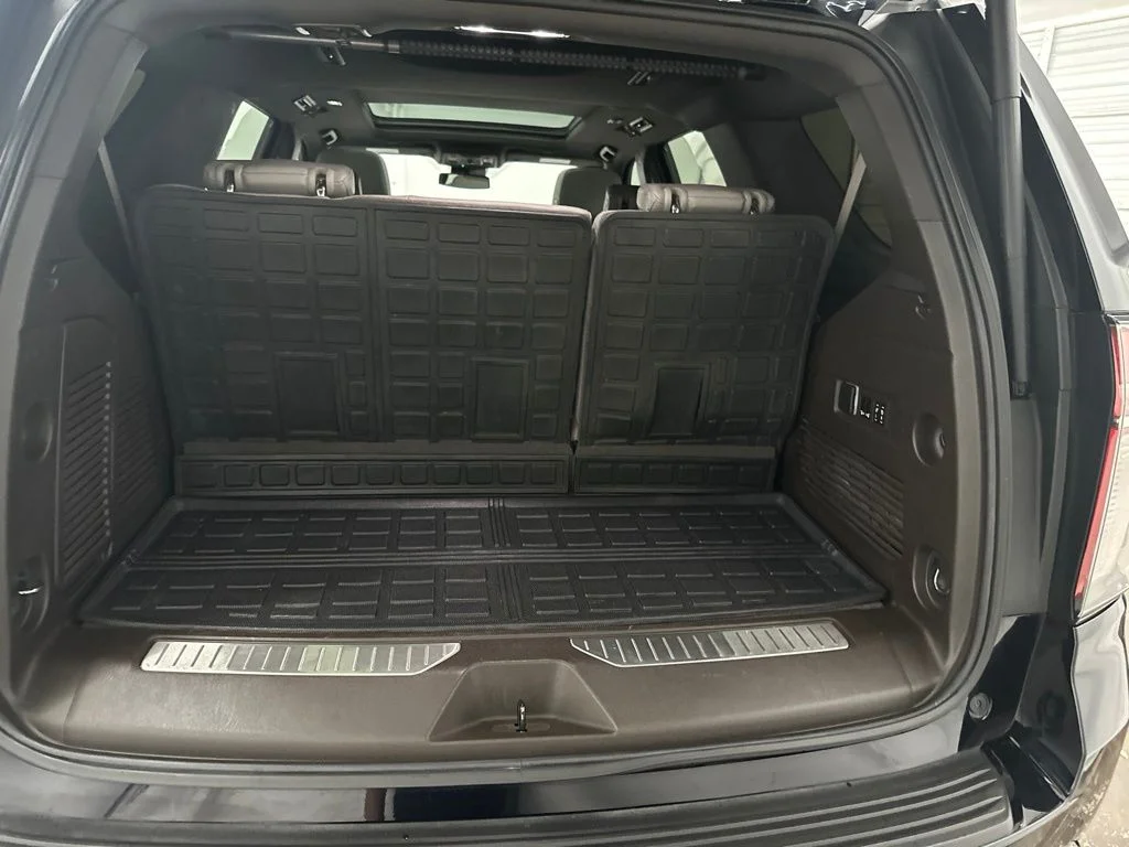 Used 2023 Blue Chevrolet Z71 image 31