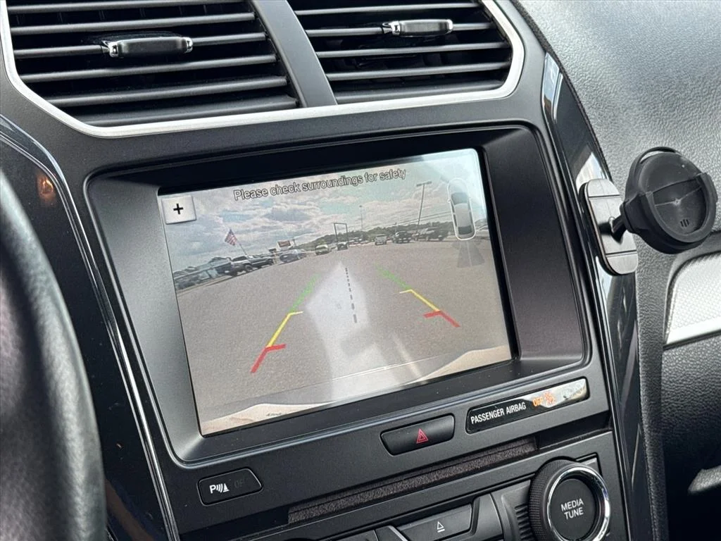 Used 2017 Magnetic J7 Ford XLT image 26