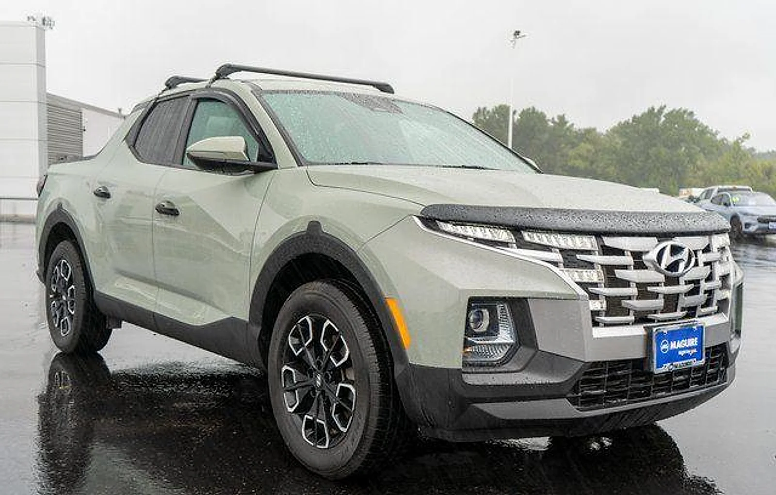 Used 2022 Sage Gray Hyundai SEL image 4