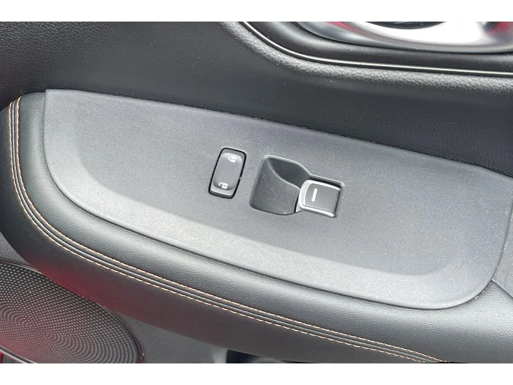 Used 2023 MILANO RED Honda Sport image 21