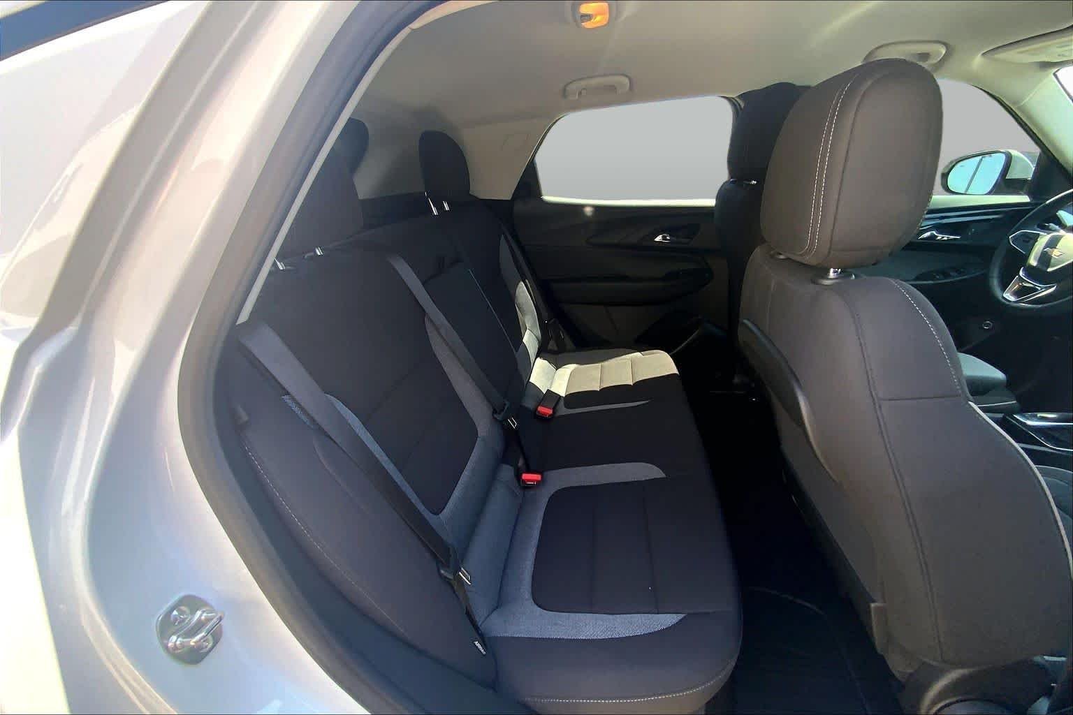 Used 2026 Summit White Chevrolet LT image 20