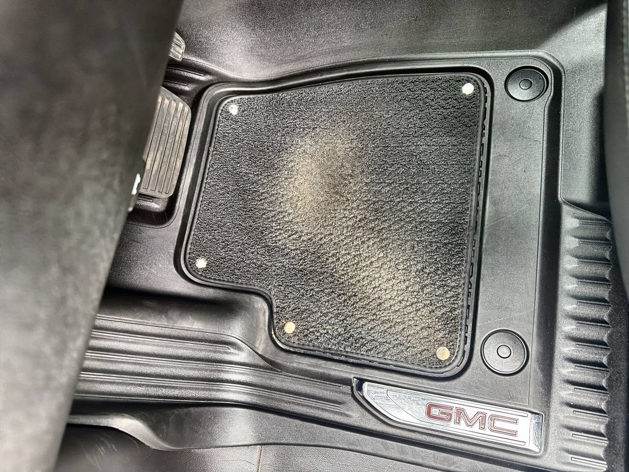Used 2021 EBONY TWILIGHT METALLIC GMC Denali image 30