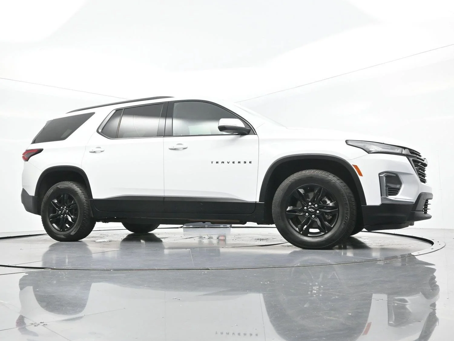 Used 2022 Summit White Chevrolet LT Cloth image 43
