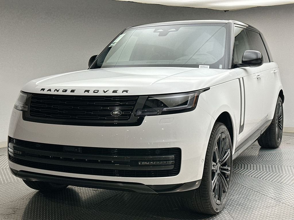New 2026 Fuji White Land Rover SE image 1
