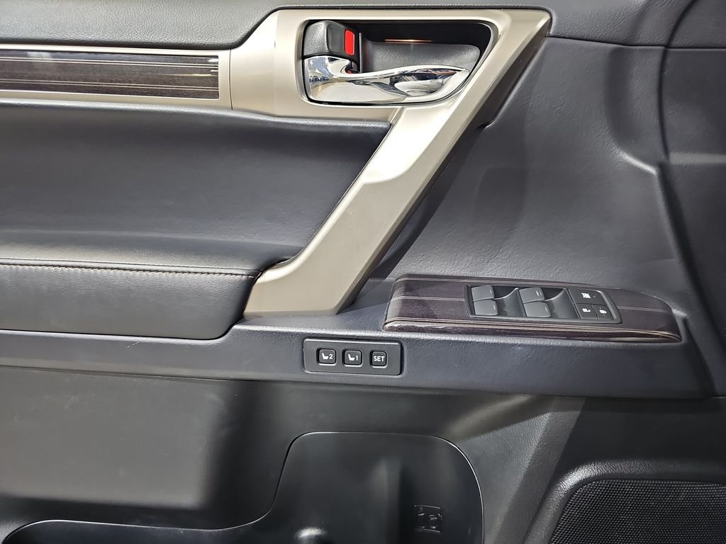 Certified Used 2021 Silver Lexus 460 image 29