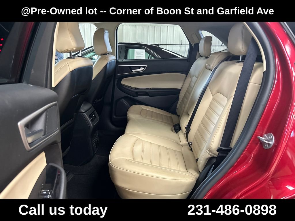 Used 2020 Red Ford SEL image 23