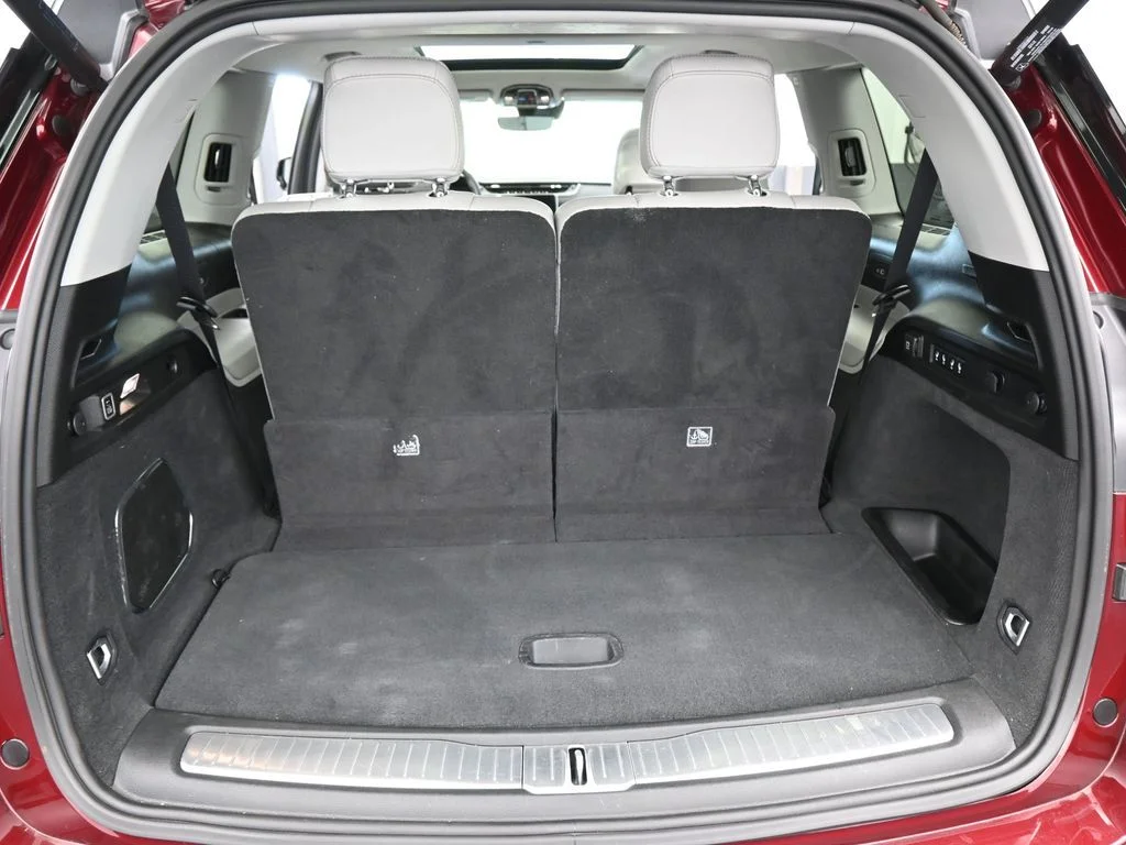 Used 2023 Velvet Red Pearlcoat Jeep Summit image 45