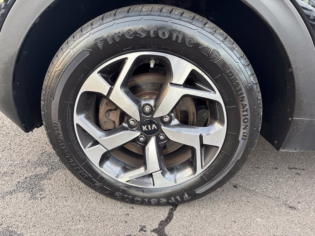 Used 2020 Red Kia LX image 10