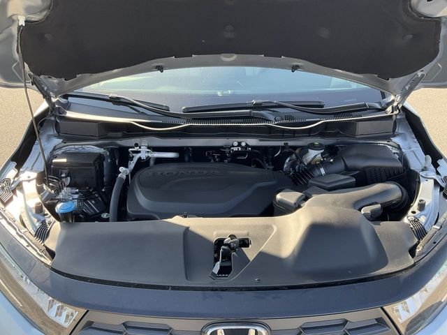 Certified Used 2026 Solar Silver Metallic Honda EX-L image 34