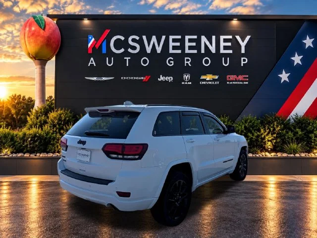 Used 2020 White Jeep Altitude image 5
