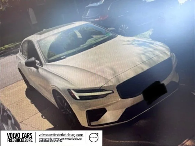 2023 Volvo S60 T8 Recharge Plus Black Edition AWD's photo