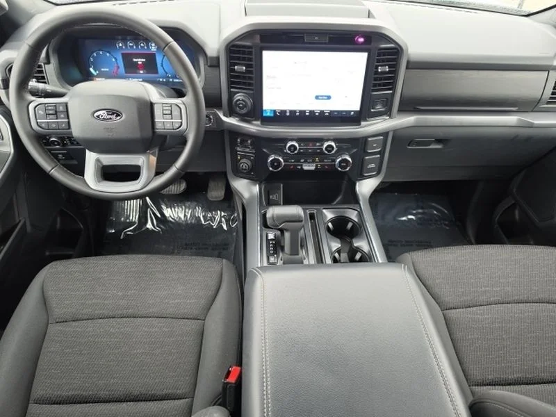Used 2025 Space White Metallic Ford XLT image 5