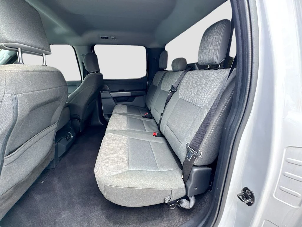 Used 2023 White Ford XLT image 24