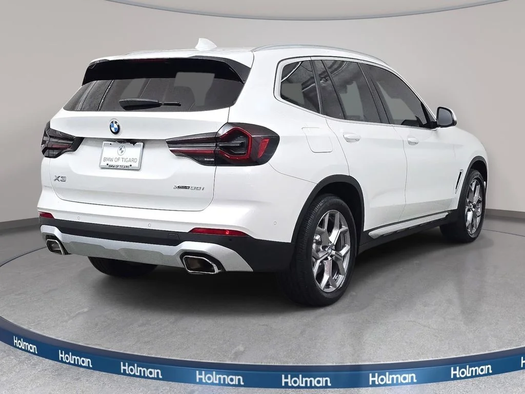 Used 2024 Alpine White BMW xDrive30i image 5