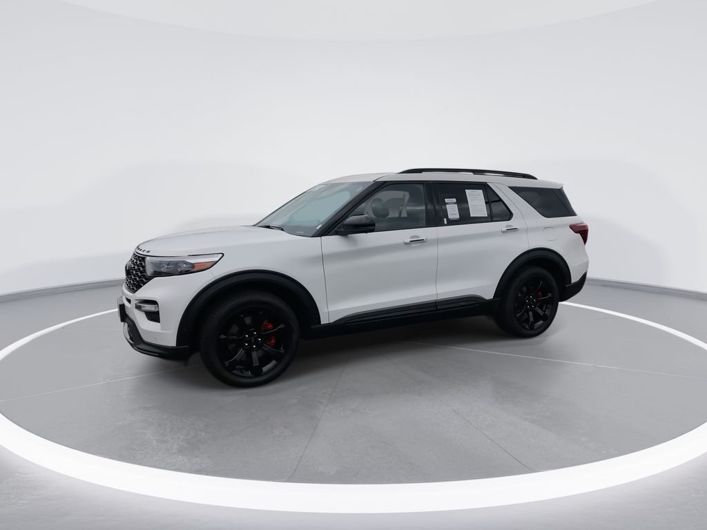 Used 2022 White Ford ST image 4