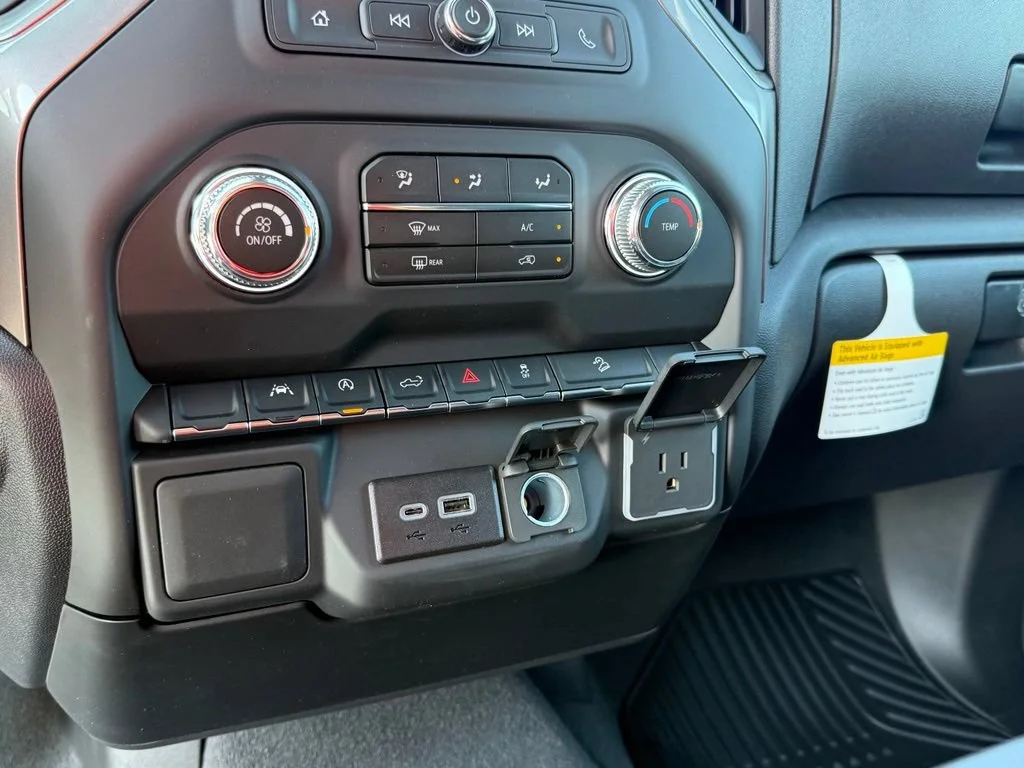 New 2026 Onyx Black GMC Pro image 25