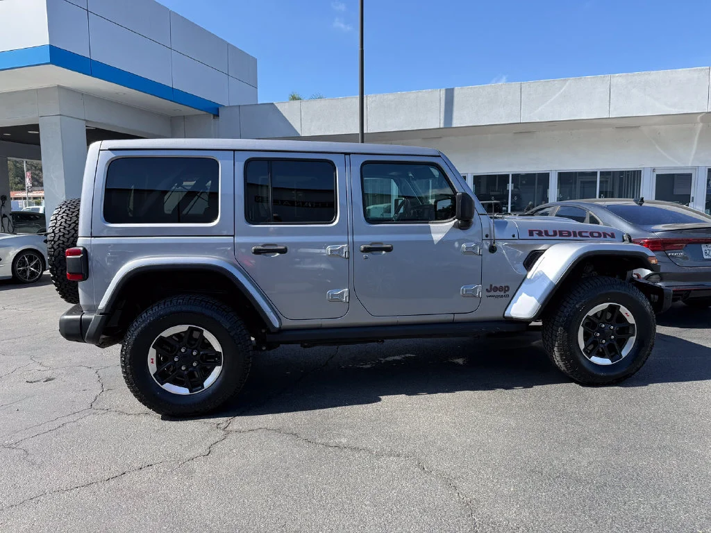 Used 2021  Jeep Unlimited Rubicon image 6