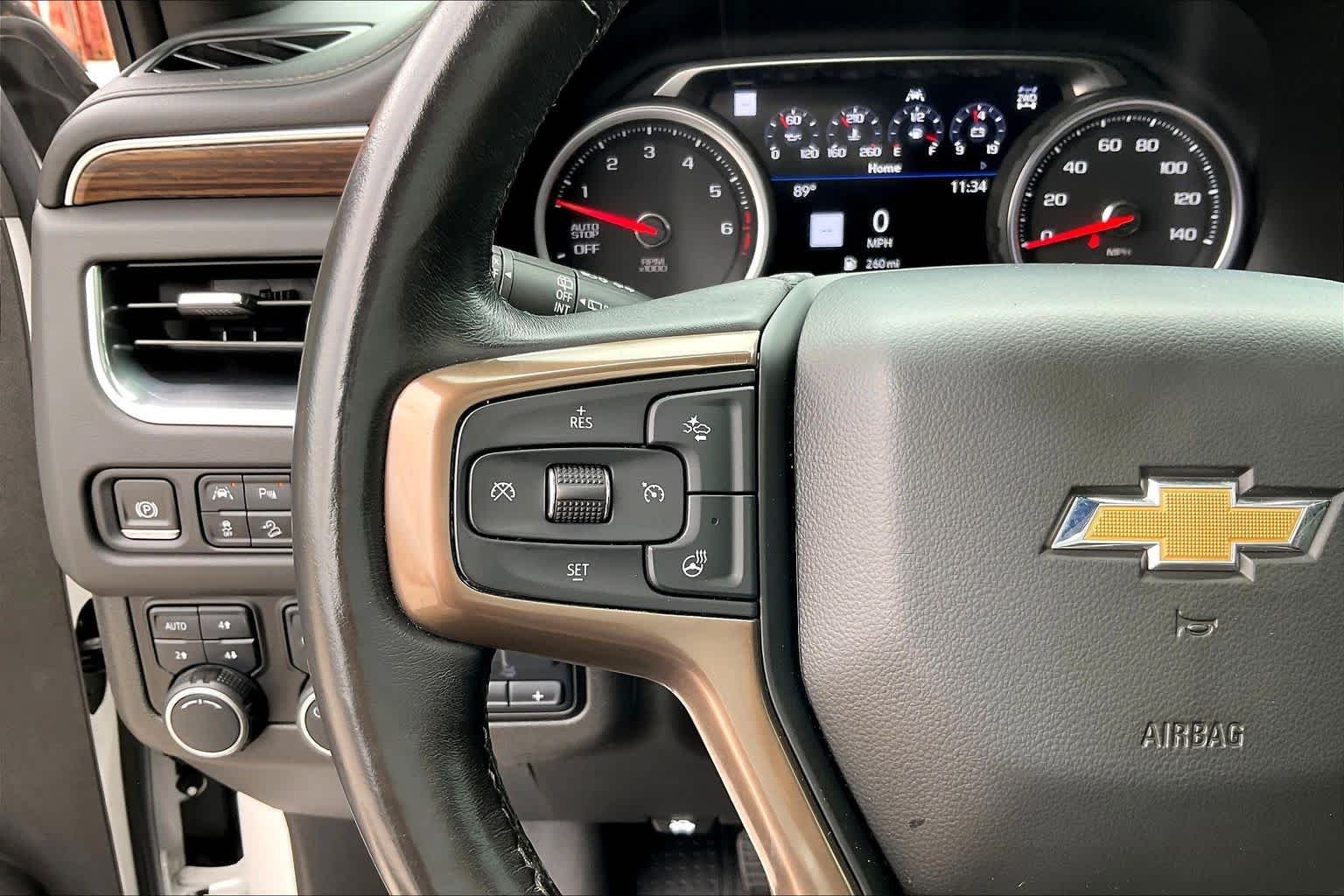Used 2021 Iridescent Pearl Tricoat Chevrolet High Country image 23