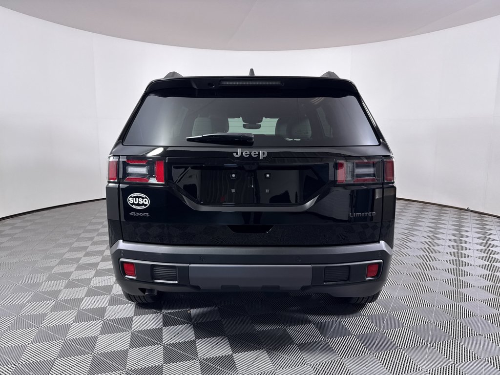 New 2026 Diamond Black Crystal Pearl-Coat Exterior Paint Jeep Limited image 11