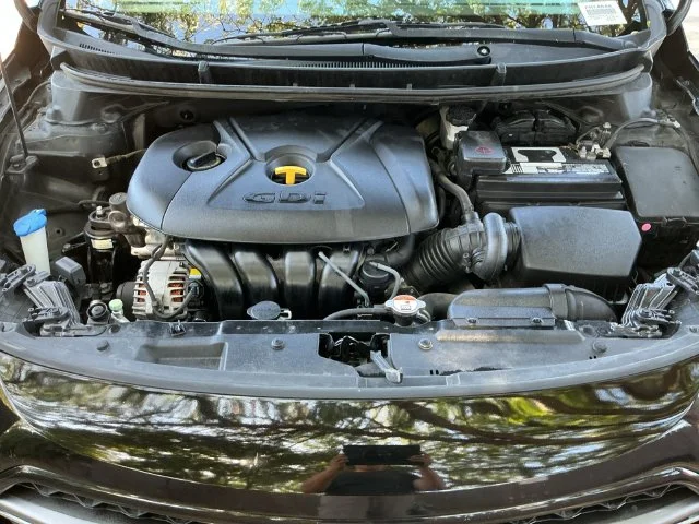 Used 2016 Black Hyundai Base image 18