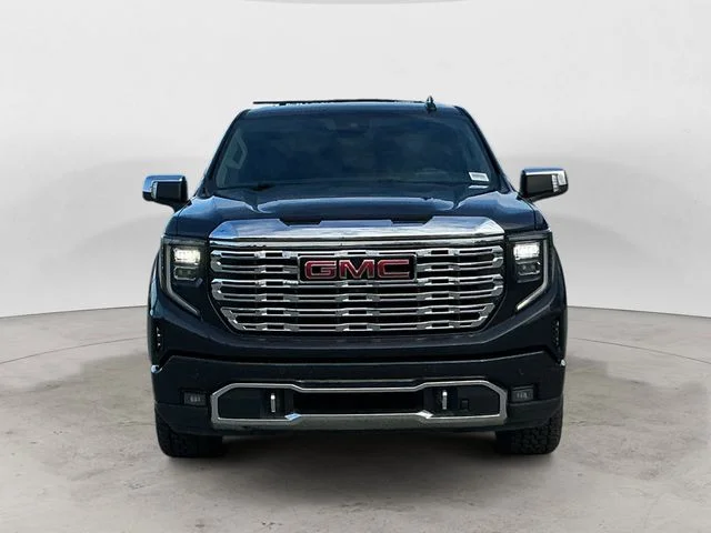 Used 2023 Titanium GMC Denali image 8