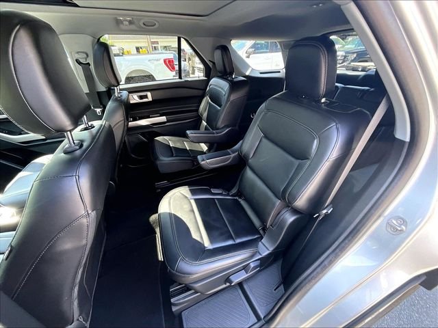 Used 2024 Silver Ford XLT image 22
