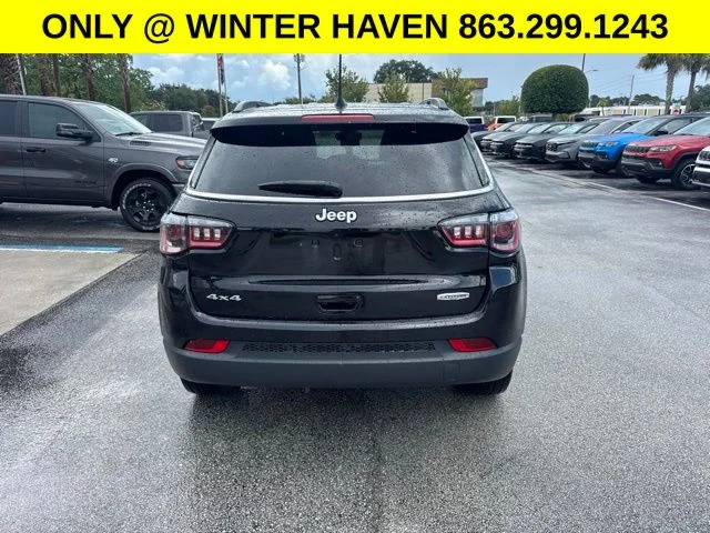 Used 2025 Black Jeep Latitude image 3