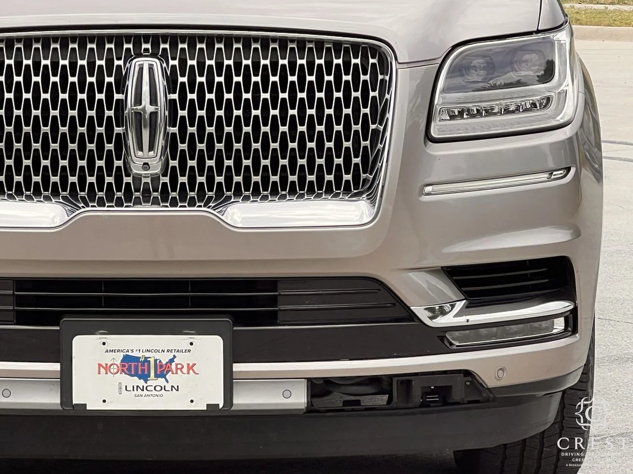 Used 2018 Mocha Lincoln Reserve image 8