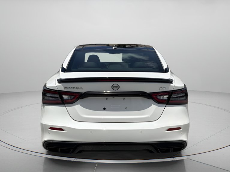 Used 2023 Pearl White Tricoat Nissan SR image 4