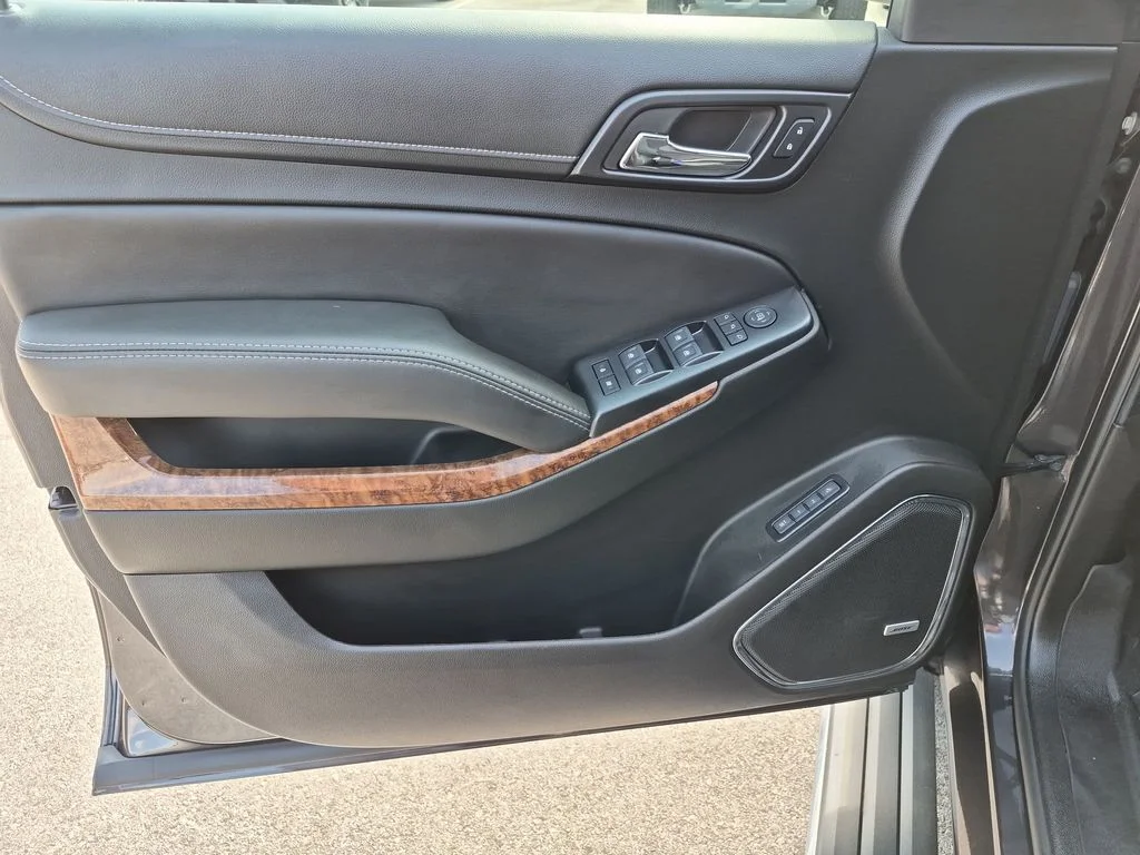 Used 2017 Gray Chevrolet Premier image 19