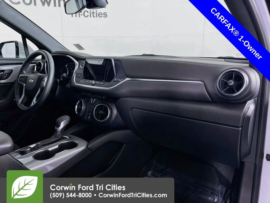 Used 2022 Summit White Chevrolet LT image 27