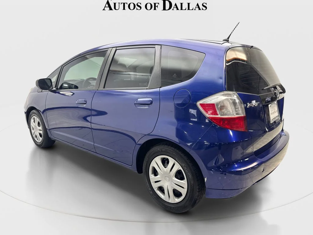 Used 2011  Honda Base image 9