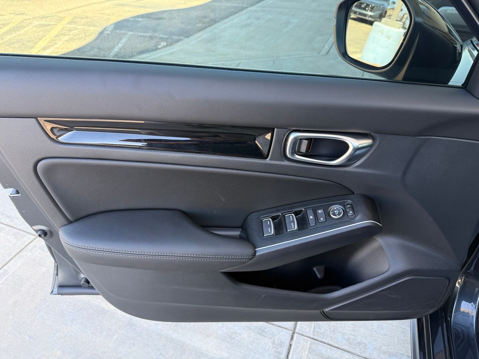 2026 Honda Civic Hatchback Sport Touring - Photo 11