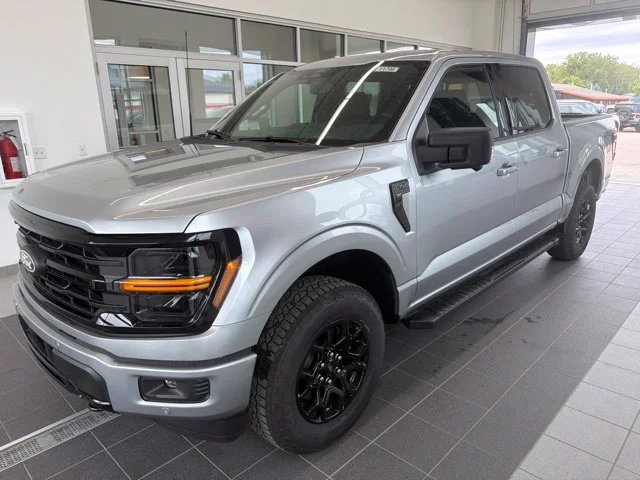 New 2026 Silver Ford XLT image 5