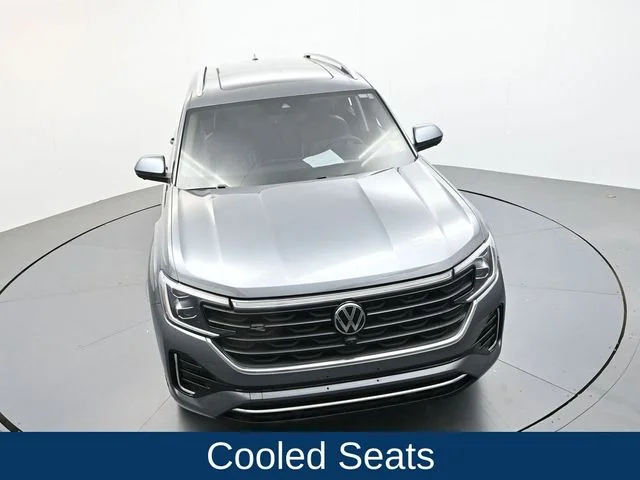 Used 2024  Volkswagen 2.0T SEL Premium R-Line image 23