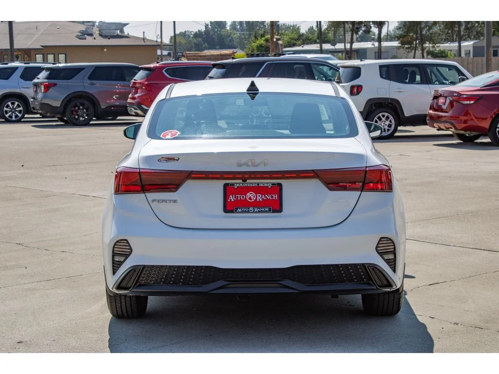 Used 2024 Snow White Pearl Kia LXS image 7
