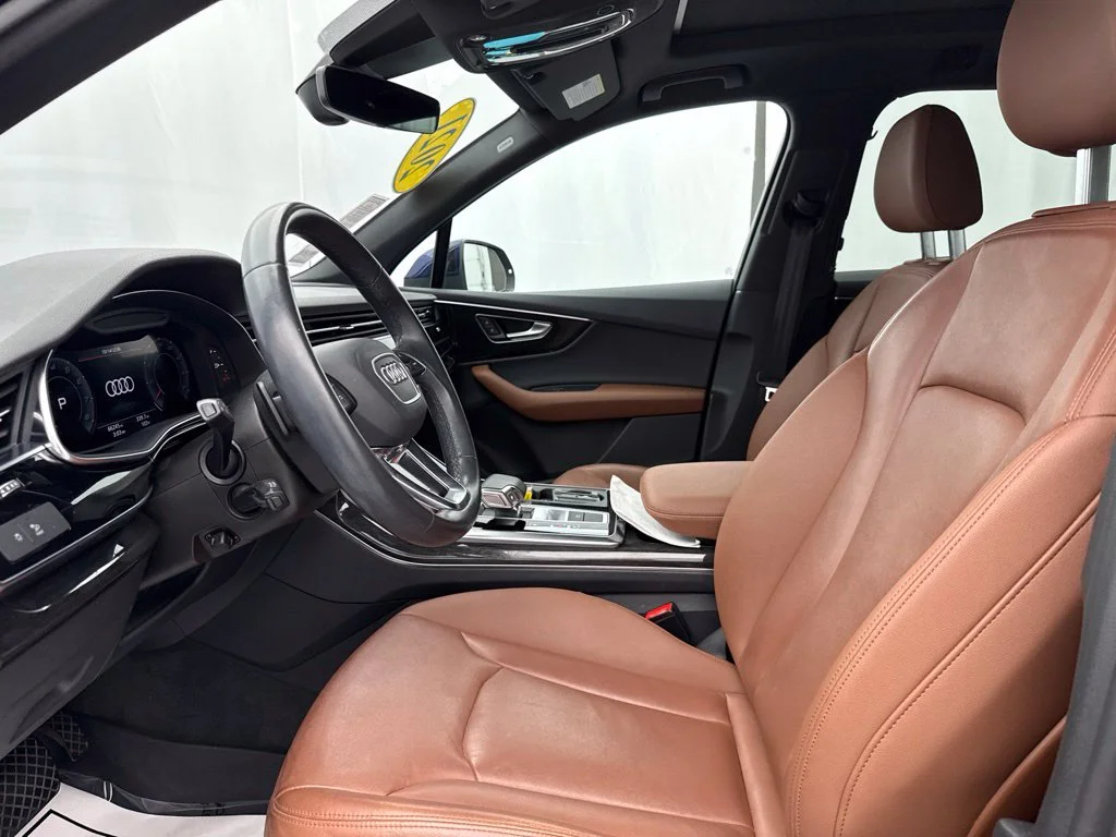 2021 Audi Q7 55 PREMIUM SUV Slide 16