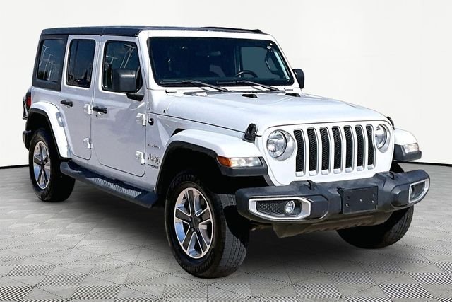 Used 2020 White Jeep Unlimited Sahara image 11
