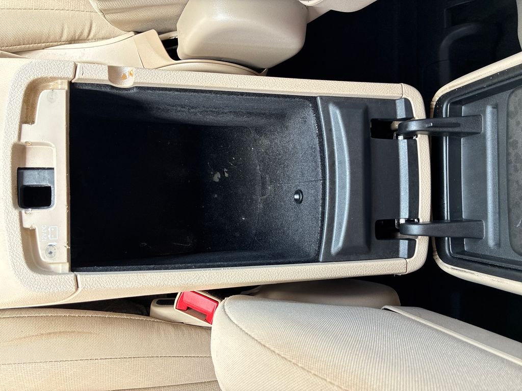 Used 2022 Black Jeep Laredo E image 18