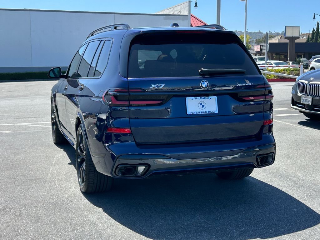 New 2027 Tanzanite Blue II Metallic BMW xDrive40i image 3